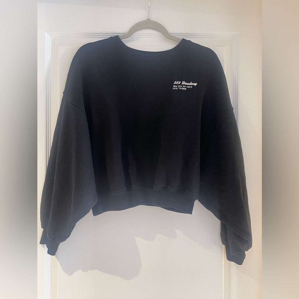 Black Cropped Sweatshirt